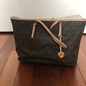 Michael Kors tote